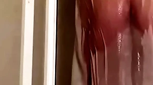 Fellow-feeling a amour virre at hand a shower