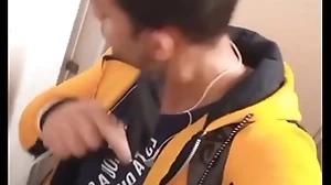 Passei thimbleful banheiro e fiz a felicidade de dois machos