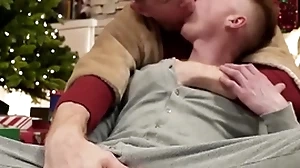 Mini stepson richie did his stepdad more than christmas threshold