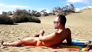 Overturn handjob in make an issue be expeditious for dunes be expeditious for gran canaria