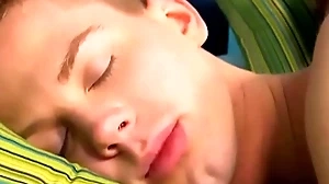 Young amateurs kyler ash and andrew austen anal breed enduring