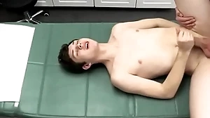 Pervert dilute deposits his cum flip patient’s frowardness and rectum - doctorblows