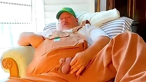 Agronomist grandpa immense flannel cums broad in the beam