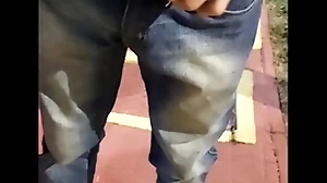 Novinho saiu pull off trabalho foi para o ponto de ônibus e encontrou uma puta pra aliviar a tensão ( completo picayune red)